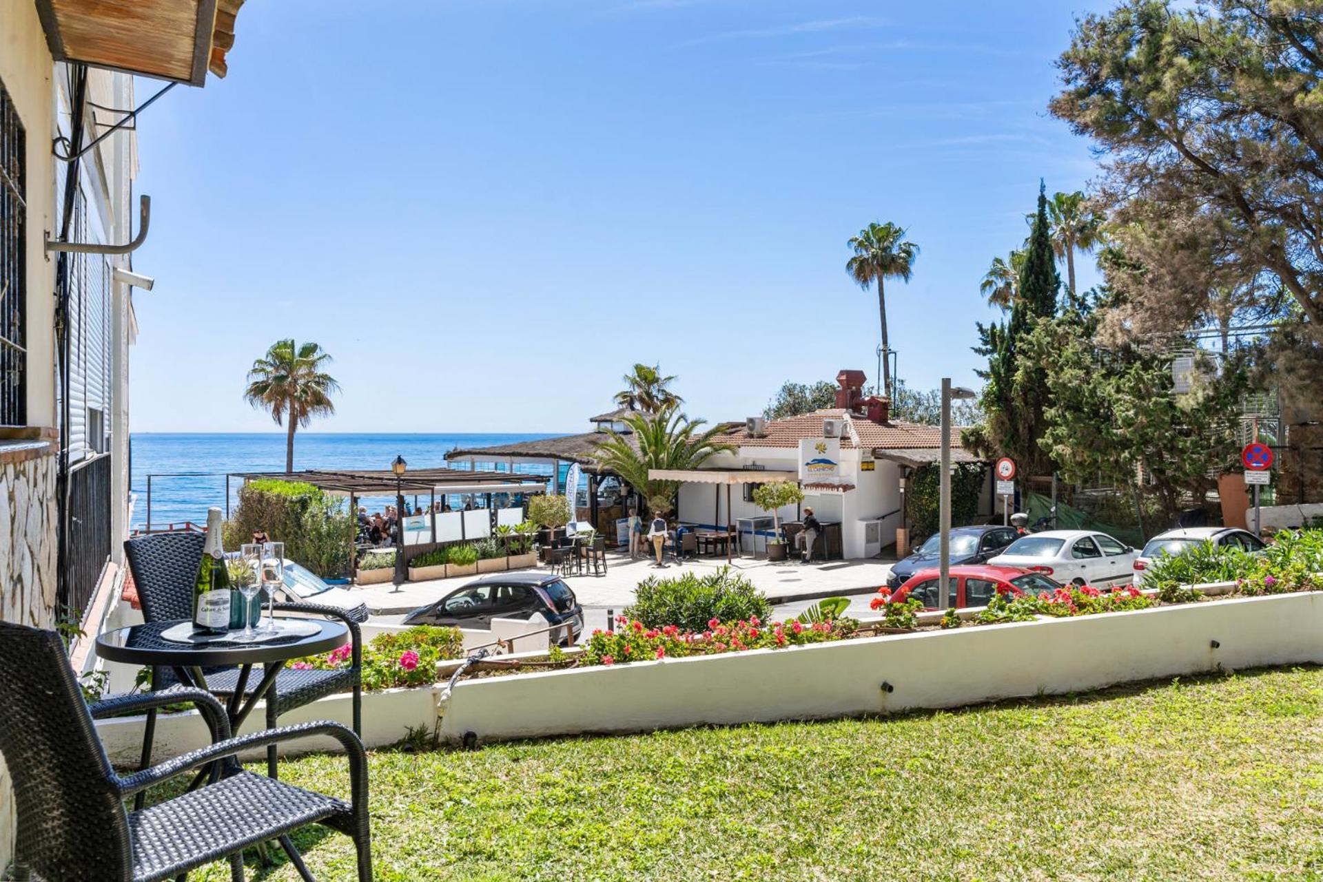 Beachfront Calahonda Apartment By Costarentals - Ref 89 Sitio de Calahonda Exterior photo